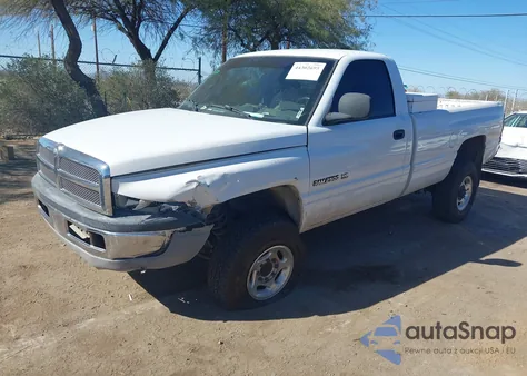 2001 Dodge Ram 2500 St z USA, uszkodzony, nr VIN 3B7KF26ZX1M537837